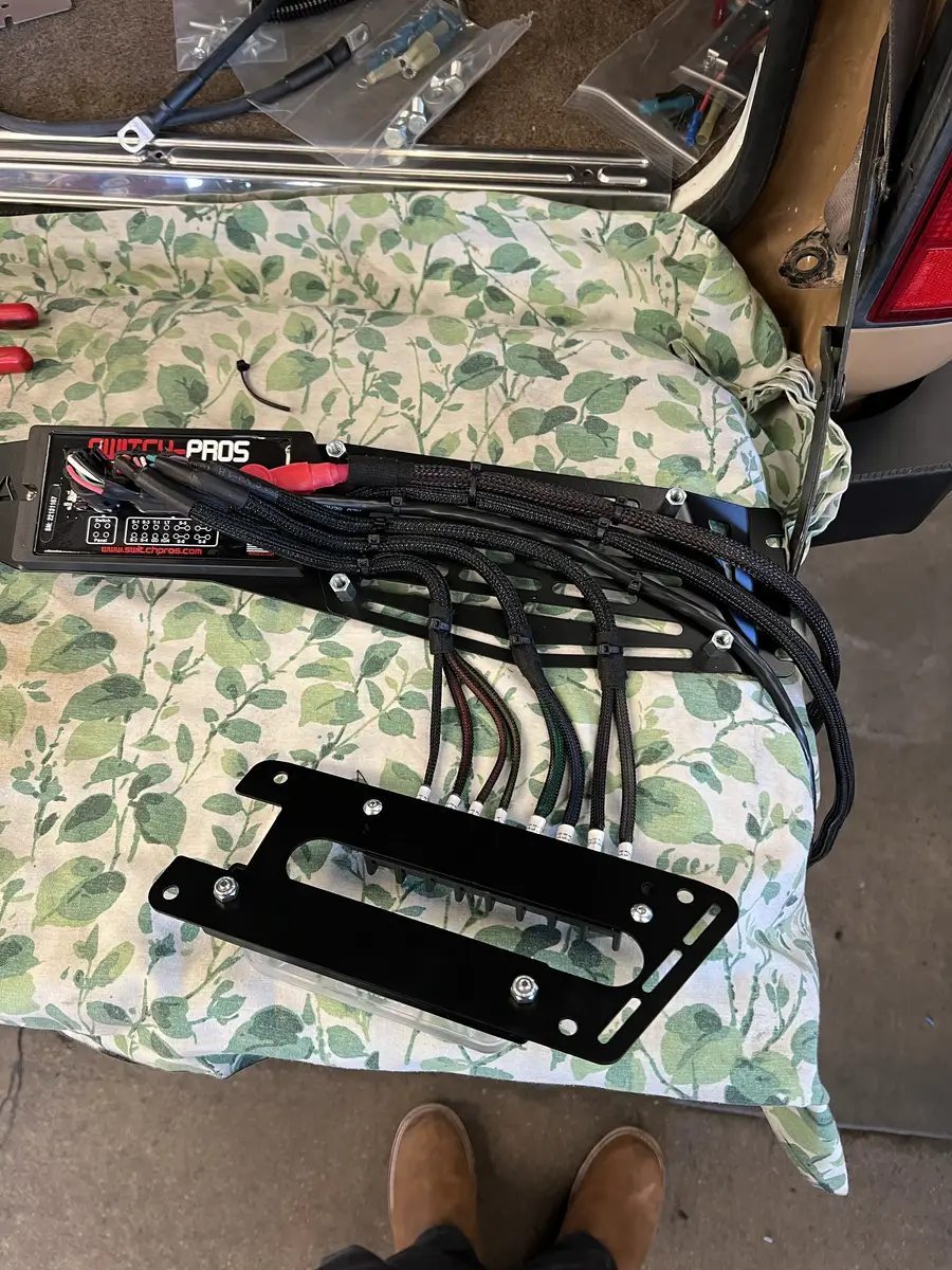 Land Cruiser Full Custom Build — photo 9 of 10